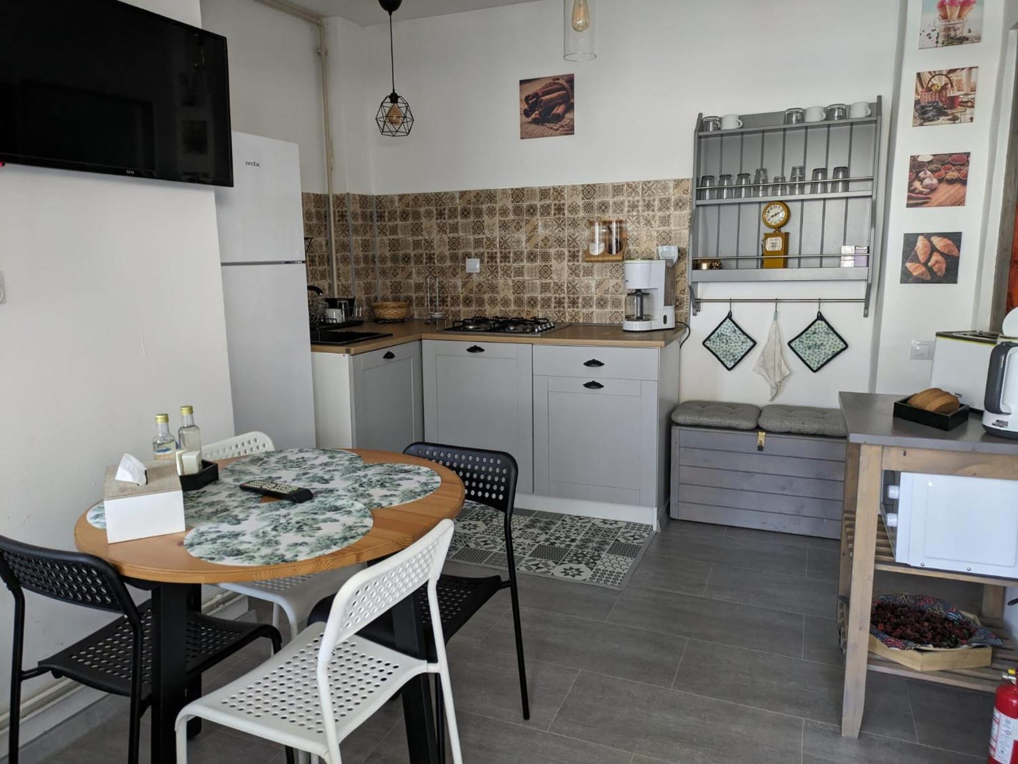 Appartamento June Studio Braşov Esterno foto